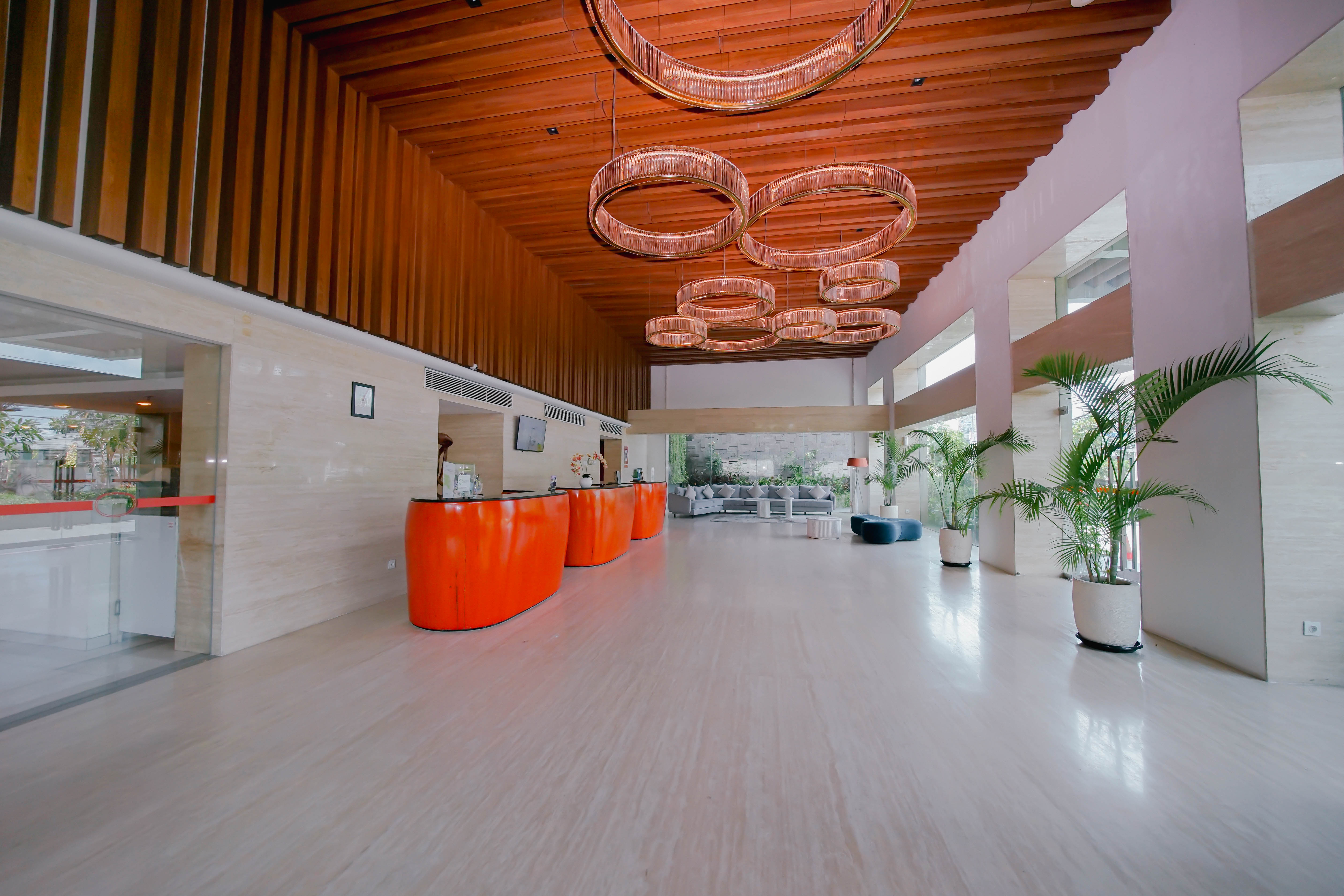 Kuta Galleria Hotel